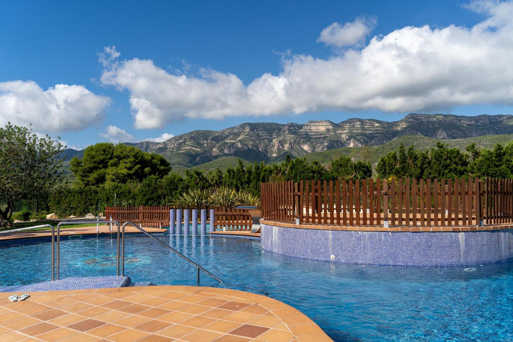 Golden Beach Apartamentos ซันต์การ์เลสเดลาราปีตา ภายนอก รูปภาพ