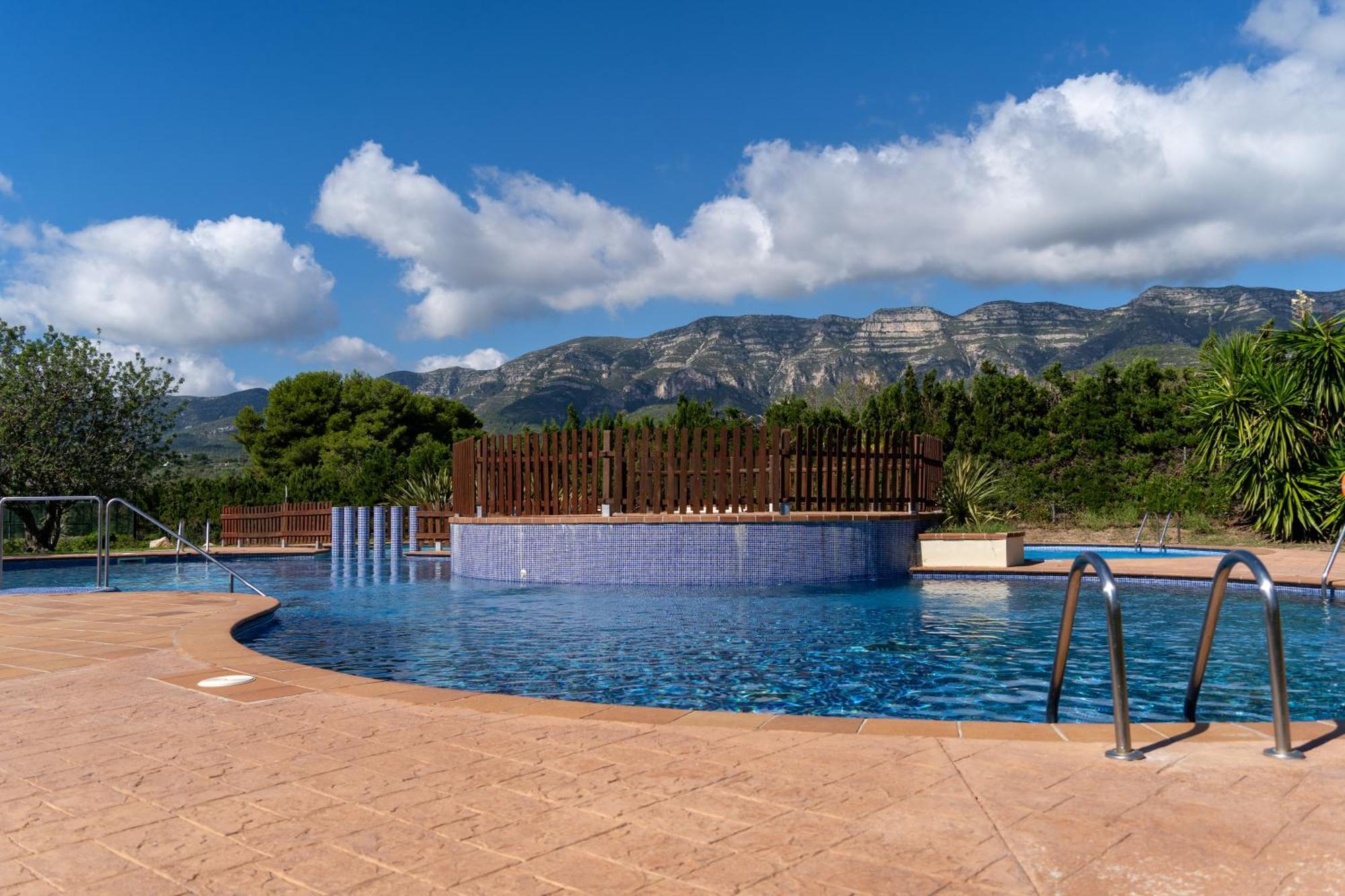 Golden Beach Apartamentos ซันต์การ์เลสเดลาราปีตา ภายนอก รูปภาพ