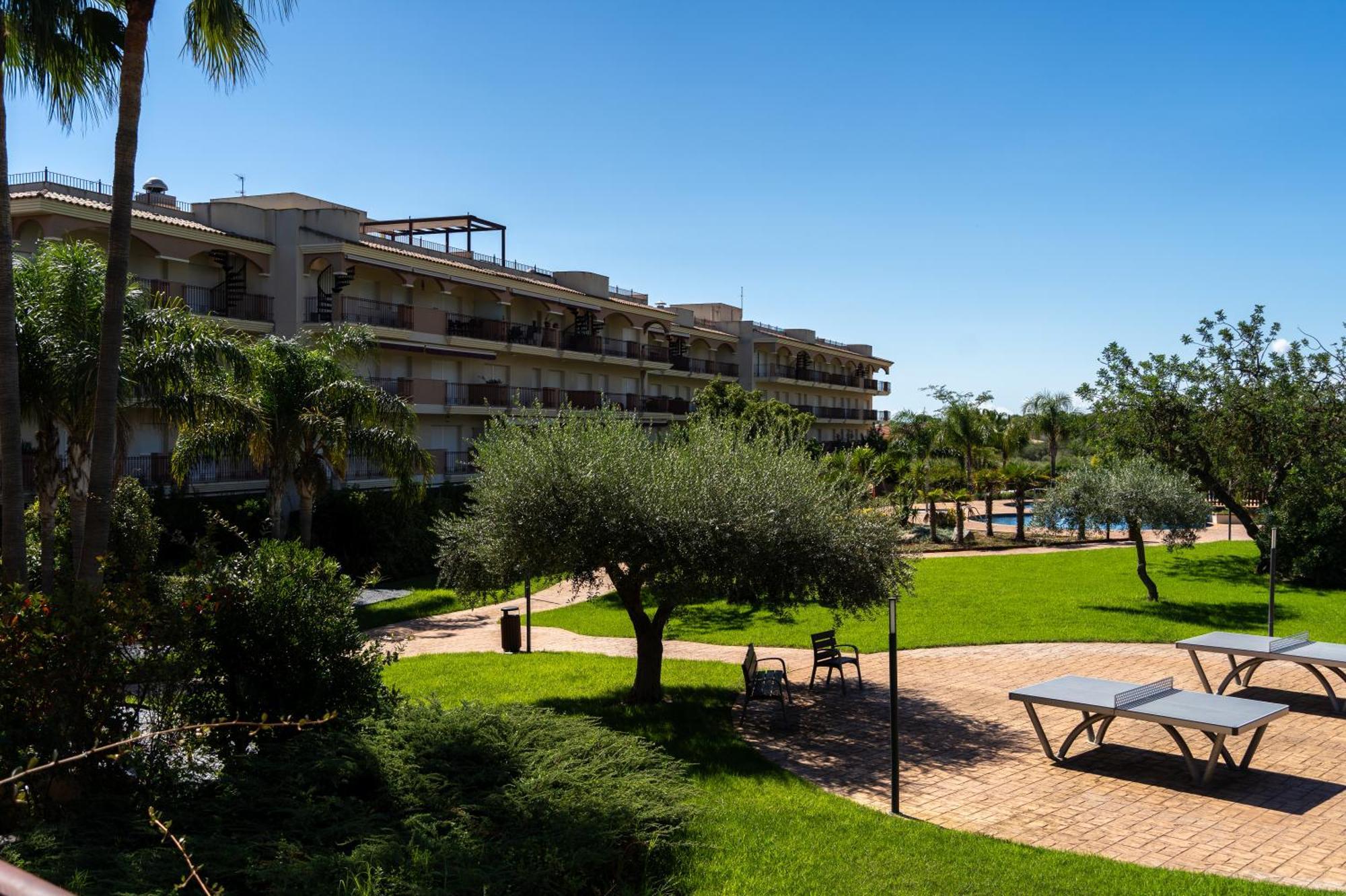 Golden Beach Apartamentos ซันต์การ์เลสเดลาราปีตา ภายนอก รูปภาพ