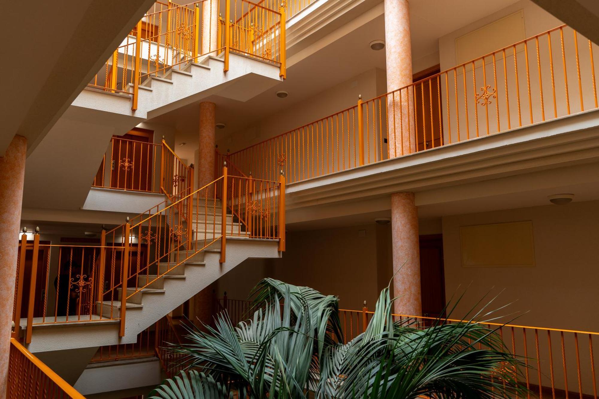 Golden Beach Apartamentos ซันต์การ์เลสเดลาราปีตา ภายนอก รูปภาพ