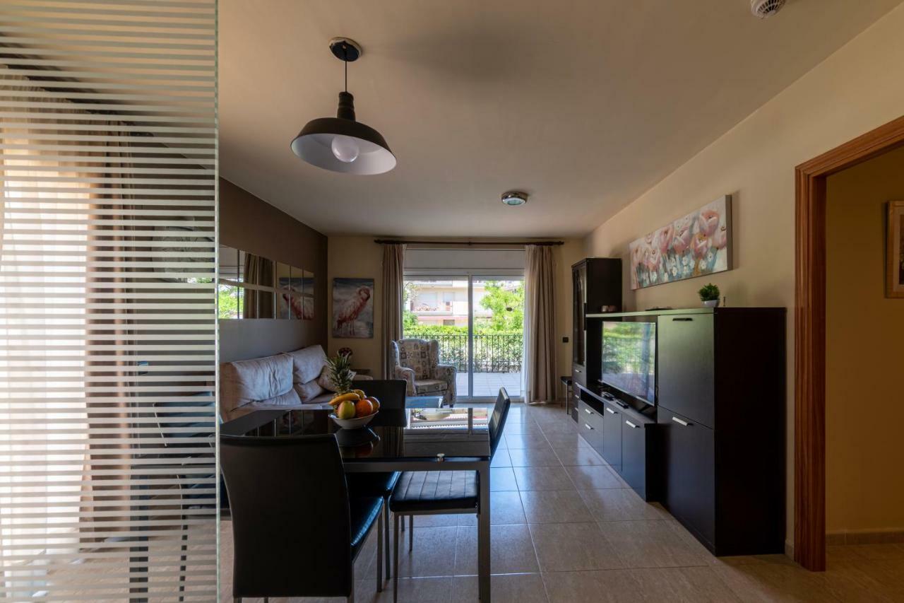 Golden Beach Apartamentos ซันต์การ์เลสเดลาราปีตา ภายนอก รูปภาพ